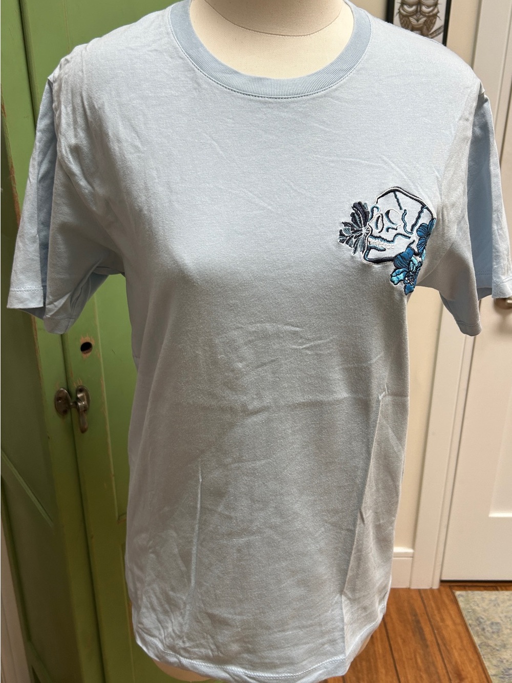 The Kooples unisex skull embroidered tee. Baby blue. Sz small NWOT
